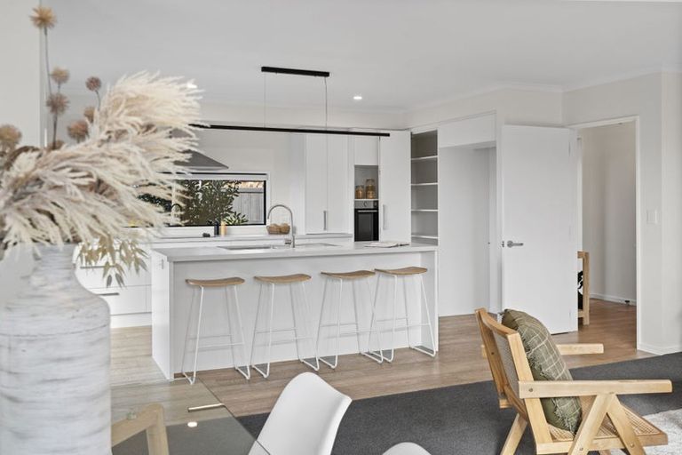 Photo of property in 25 Malaga Crescent, Harewood, Christchurch, 8051