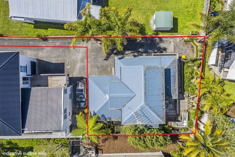 Photo of property in 23a Stafford Road, Northcote Point, Auckland, 0627