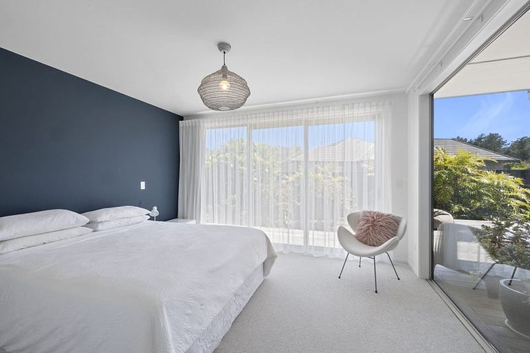 Photo of property in 75 Links Drive, Waiwhakaiho, New Plymouth, 4312