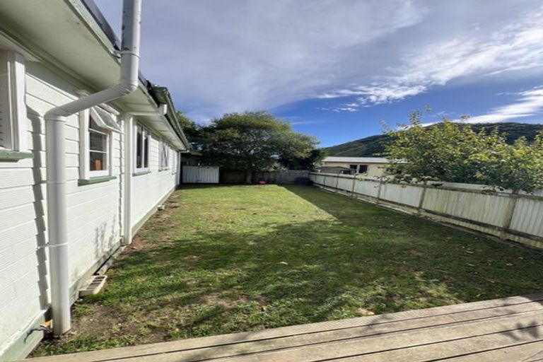 Photo of property in 63 Black Beech Street, Birchville, Upper Hutt, 5018