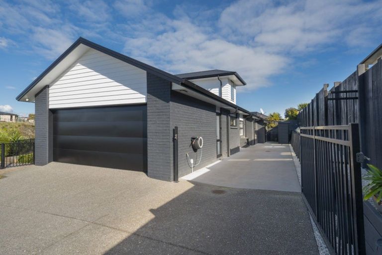 Photo of property in 30 Lakeside Terrace, Omokoroa, 3114
