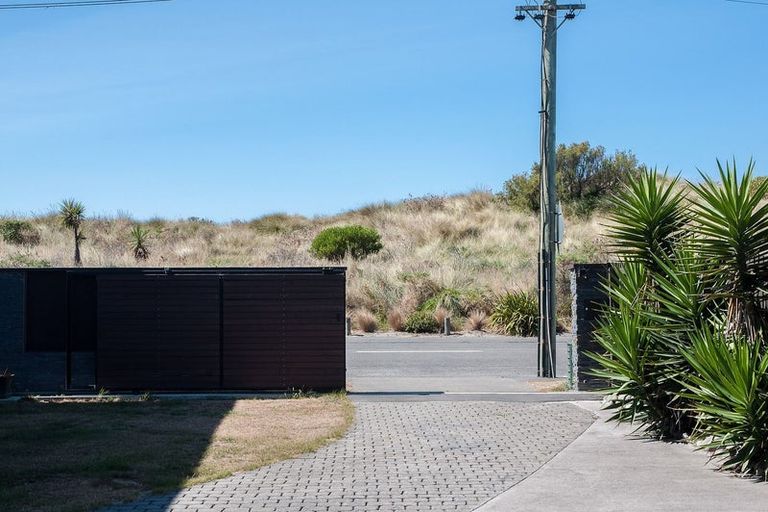 Photo of property in 5 Marine Parade, North New Brighton, Christchurch, 8083