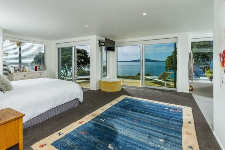 Photo of property in 31 Beach Road, Castor Bay, Auckland, 0620