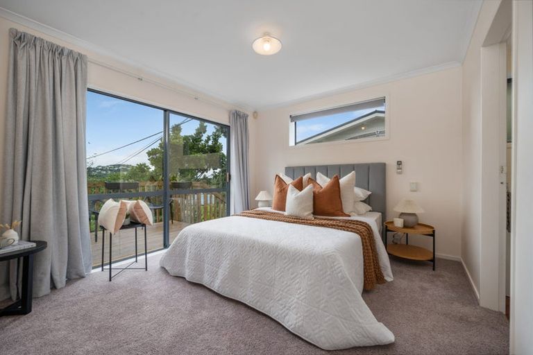 Photo of property in 2/14 Doris Gordon Crescent, Crofton Downs, Wellington, 6035