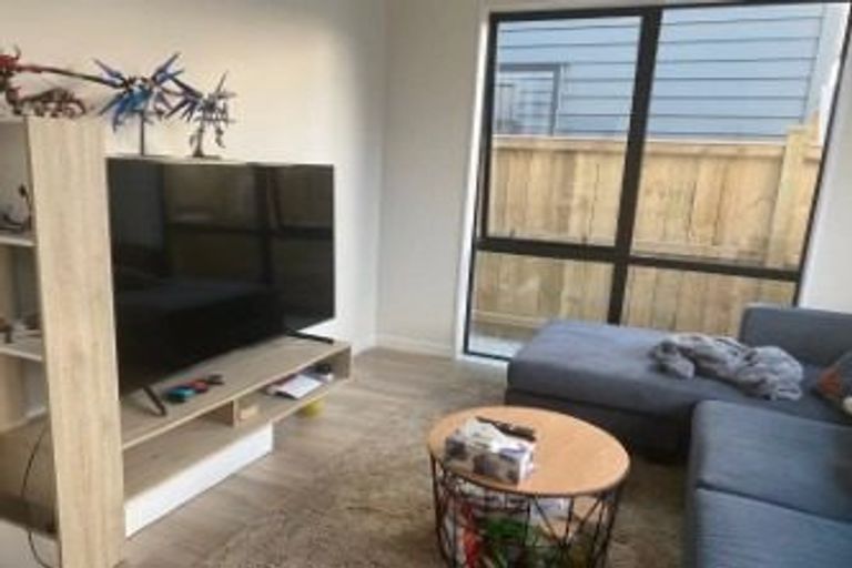 Photo of property in 32 Tumu Road, Papakura, 2110