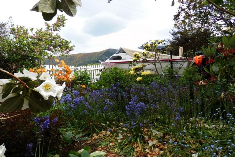 Photo of property in 82 Point Bush Road, Waimate, 7979