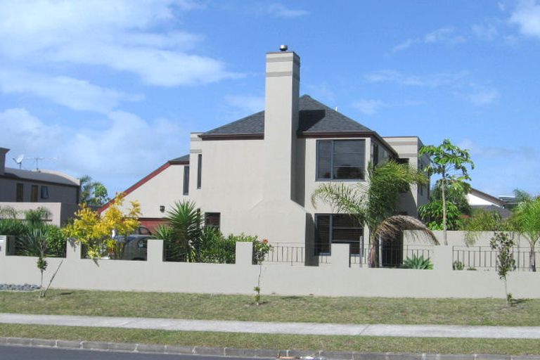 Photo of property in 11 Seacrest Drive, West Harbour, Auckland, 0618