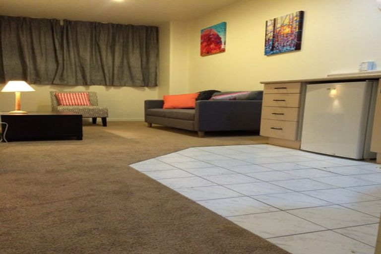 Photo of property in Regency Apartments, 2c/49 Manners Street, Te Aro, Wellington, 6011