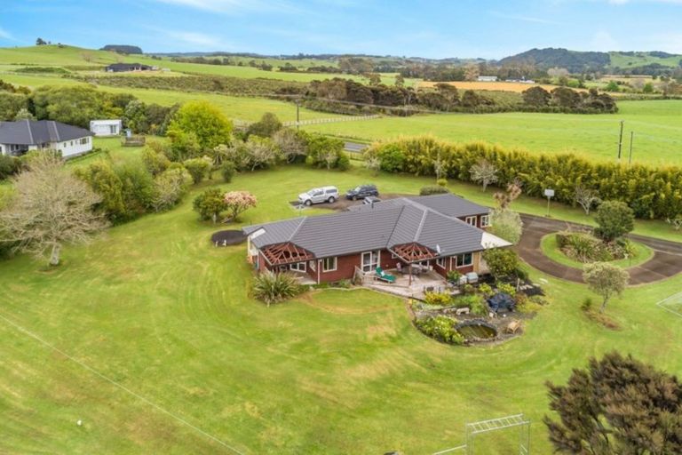 Photo of property in 500 Whitehills Road, Waitoki, Silverdale, 0994