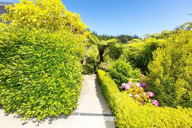 Photo of property in 39 Sylvan Way, Silverstream, Upper Hutt, 5019