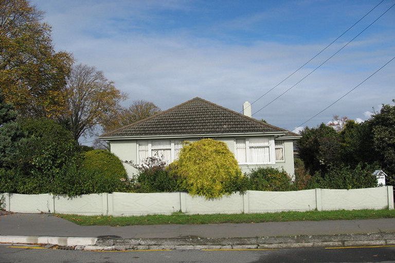 Photo of property in 145 Langdons Road, Northcote, Christchurch, 8052