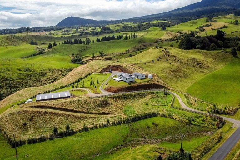 Photo of property in 539 Upper Pitone Road, Pitone, New Plymouth, 4374