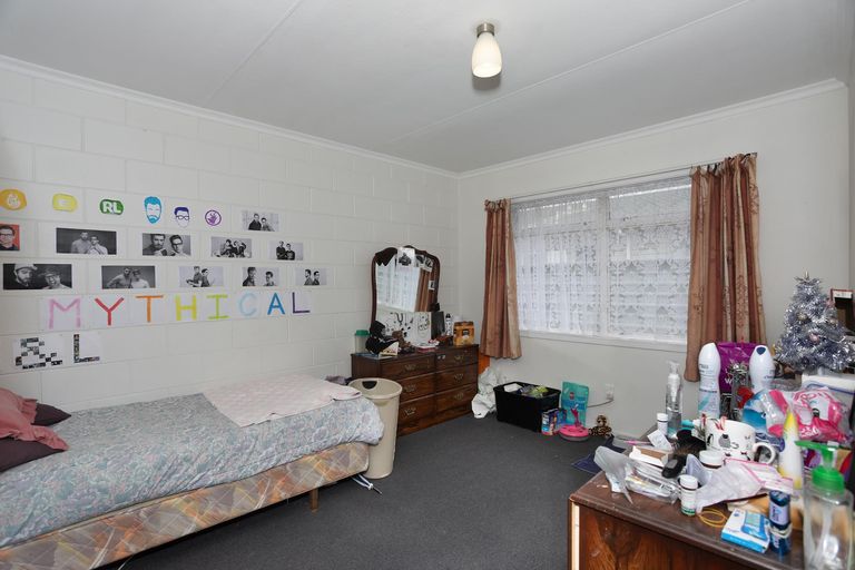 Photo of property in 2/297 Ruahine Street, Terrace End, Palmerston North, 4410