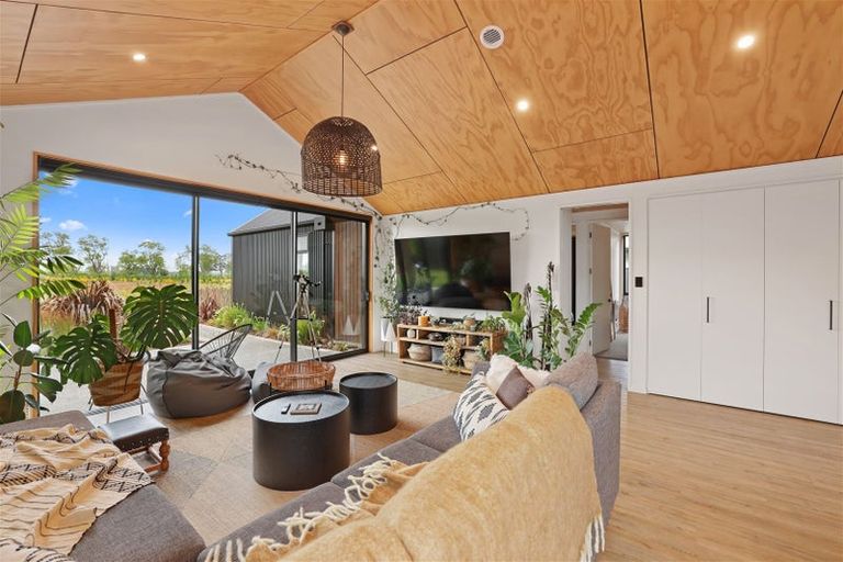 Photo of property in 53 Te Hurunui Drive, Pegasus, 7612