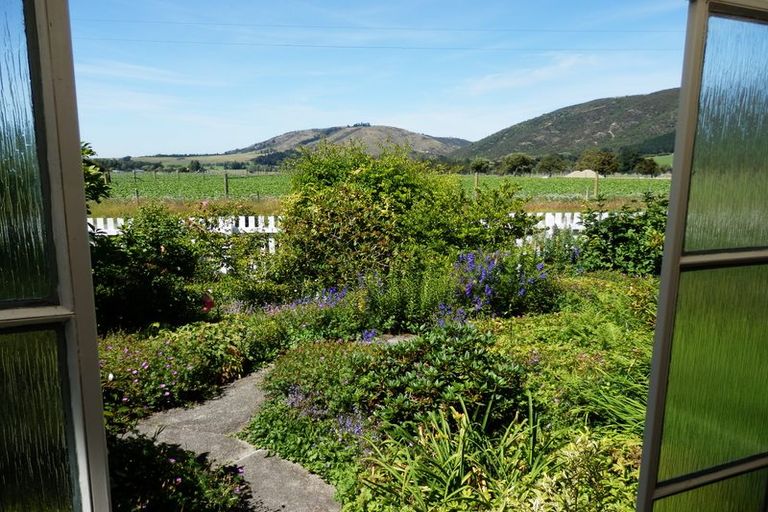 Photo of property in 82 Point Bush Road, Waimate, 7979