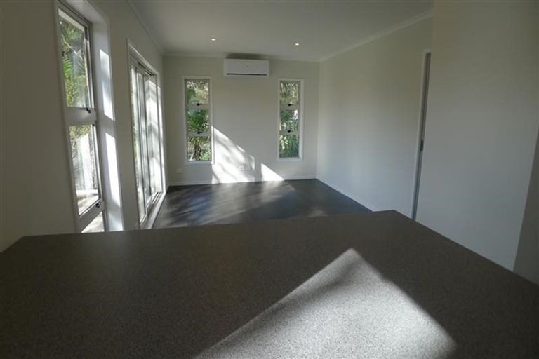 Photo of property in 24 Paewai Road, Glen Eden, Auckland, 0602