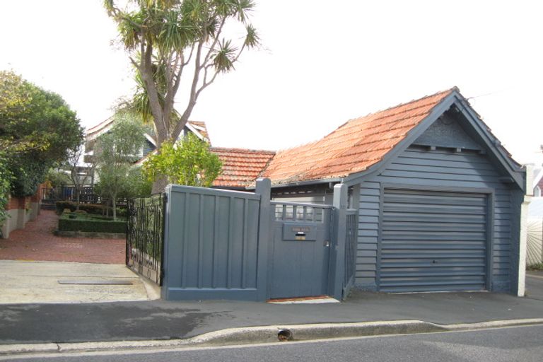 Photo of property in 12 Lundie Street, Roslyn, Dunedin, 9010