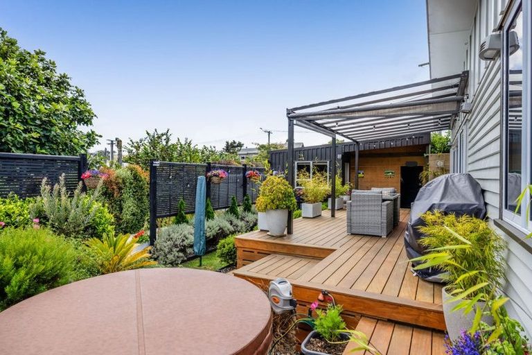 Photo of property in 40 Kawei Road, Ohawe, Hawera, 4671