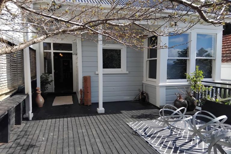 Photo of property in 22 Hinau Road, Hataitai, Wellington, 6021