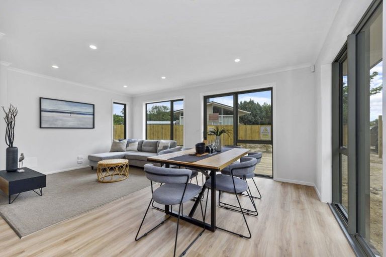 Photo of property in 1/18 Pickering Crescent, Chedworth, Hamilton, 3210