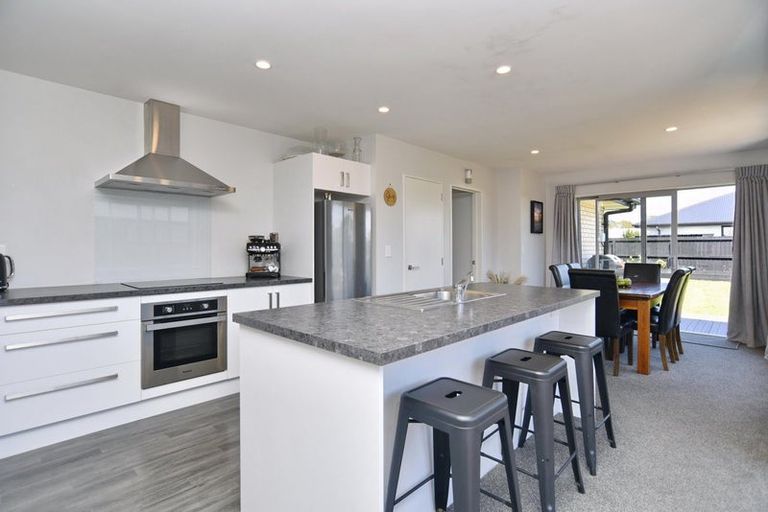 Photo of property in 6 Fearne Drive, Woodend, 7610