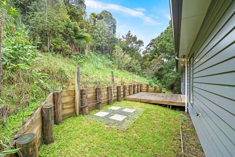 Photo of property in 18 Tieke Place, Horahora, Whangarei, 0110