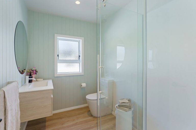 Photo of property in 4a Huia Road, Raumati Beach, Paraparaumu, 5032