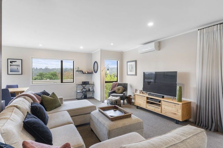Photo of property in 22 Houston Place, Bayview, Auckland, 0629