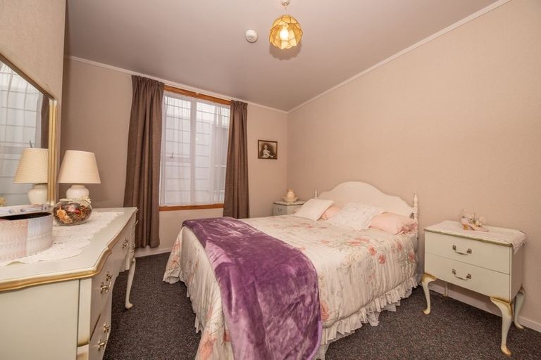 Photo of property in 34 Queen Street, Westport, 7825