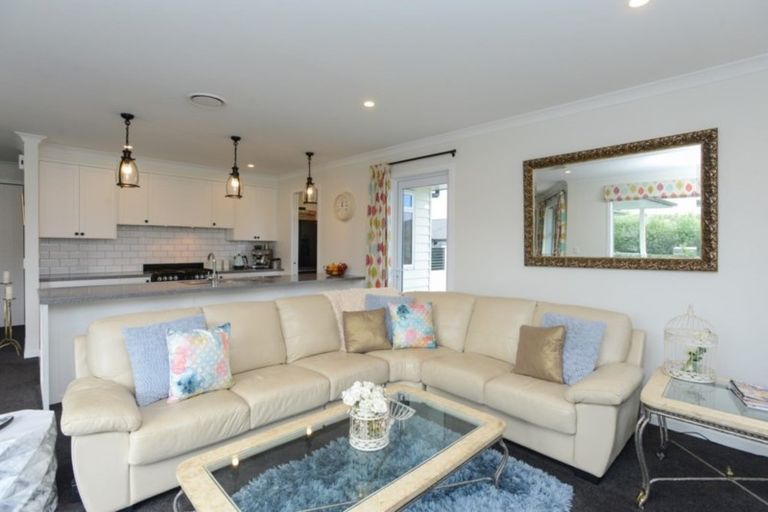 Photo of property in 24 Rakaia Way, Poraiti, Napier, 4112