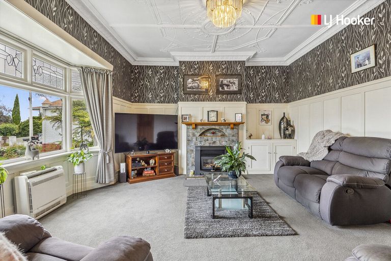 Photo of property in 61 Hazel Avenue, Caversham, Dunedin, 9012