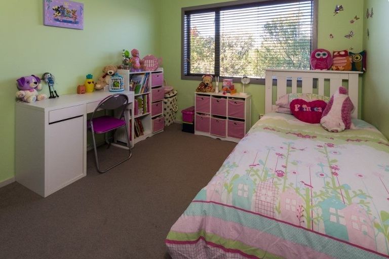 Photo of property in 124a Mataraki Place, Wanaka, 9305