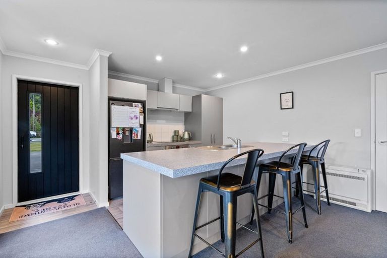 Photo of property in 134 Seaward Road, Edendale, 9825