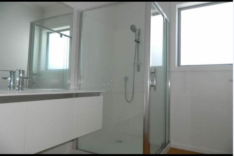 Photo of property in 34c Kewa Road, Albany Heights, Auckland, 0632