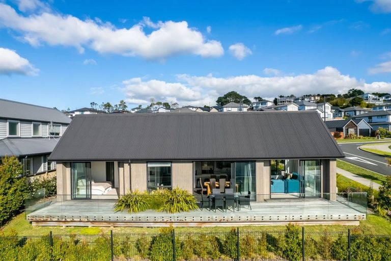 Photo of property in 2 Jardin Court, Silverdale, 0932