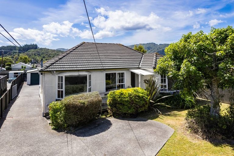 Photo of property in 50 Totara Street, Wainuiomata, Lower Hutt, 5014
