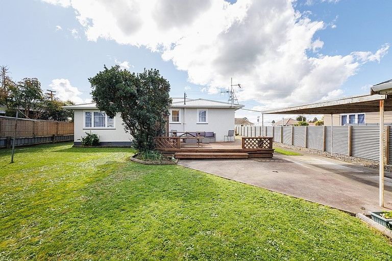 Photo of property in 37 Mangahao Road, Pahiatua, 4910