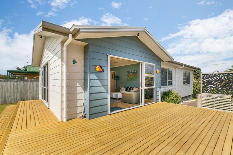 Photo of property in 27a Simpson Road, Papamoa Beach, Papamoa, 3118