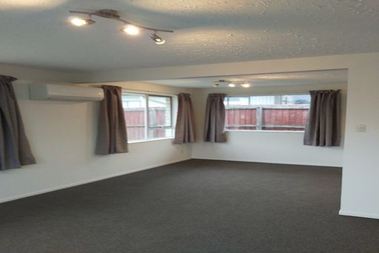 Photo of property in 2/255 Pine Avenue, South New Brighton, Christchurch, 8062