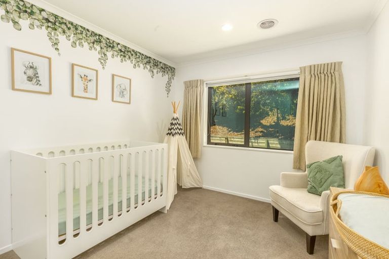 Photo of property in 22 Bluewater Place, Paraparaumu, 5032