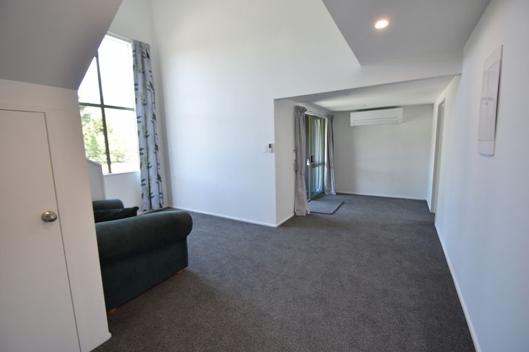Photo of property in 12 Ahuriri Drive, Omarama, 9412
