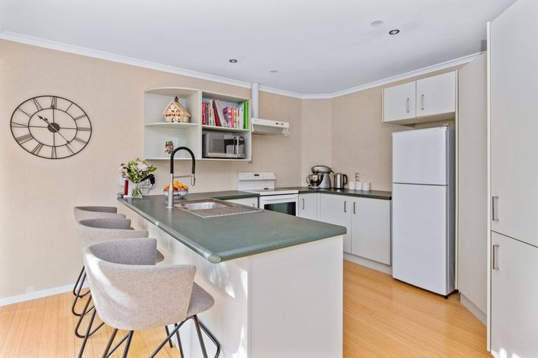 Photo of property in 14 Gill Road, Bay View, Napier, 4104