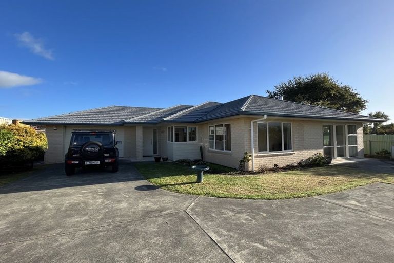 Photo of property in 97 Queen Street West, Levin, 5510