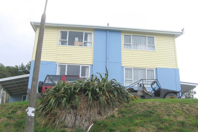 Photo of property in 10 Waitaha Way, Houghton Bay, Wellington, 6023