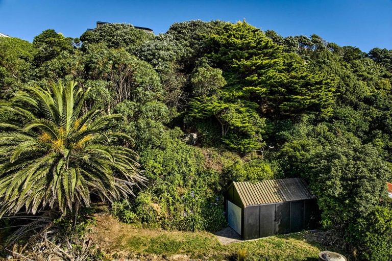 Photo of property in 93 Seaview Road, Paremata, Porirua, 5024