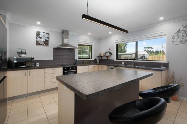 Photo of property in 10 Bransley Grove, Katikati, 3129