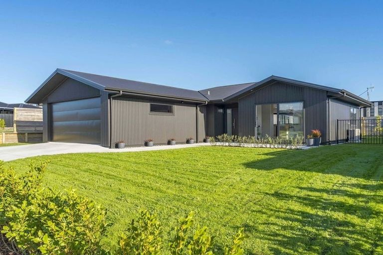Photo of property in 10 Uku Way, Wharewaka, Taupo, 3330