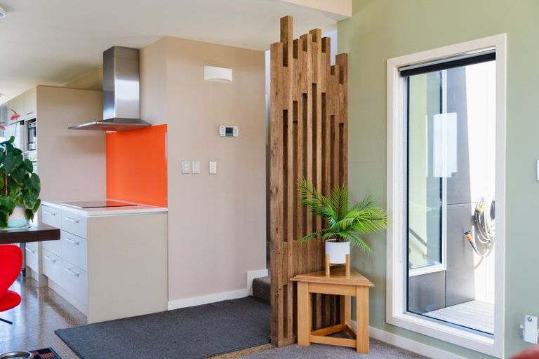 Photo of property in 14 Highgrove, Saint Clair, Dunedin, 9012