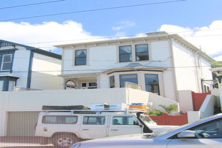 Photo of property in 106 Wallace Street, Mount Cook, Wellington, 6021