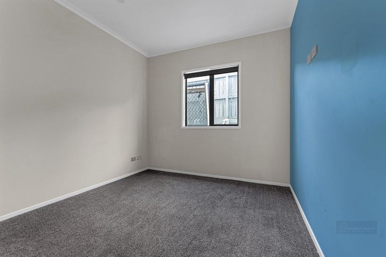 Photo of property in 1 Leven Lane, Totara Heights, Auckland, 2105